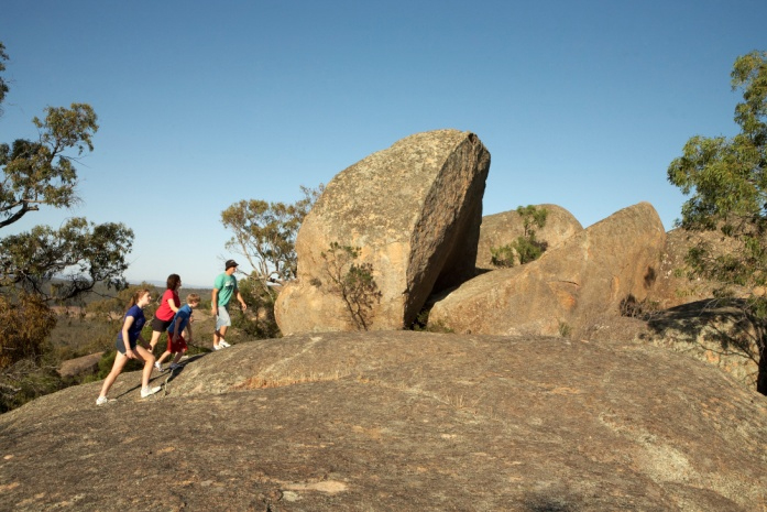 loddon-melvilles-caves
